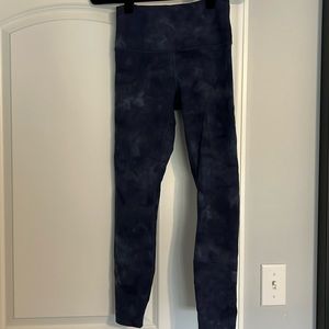 Lululemon Wonder Train Leggings 7/8 length